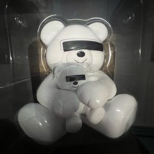 Undercover Bear by Jun Takahashi white
